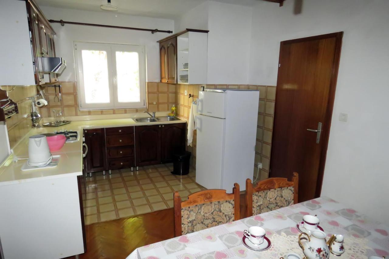 Apartments By The Sea Drasnice, Makarska - 5265 ภายนอก รูปภาพ